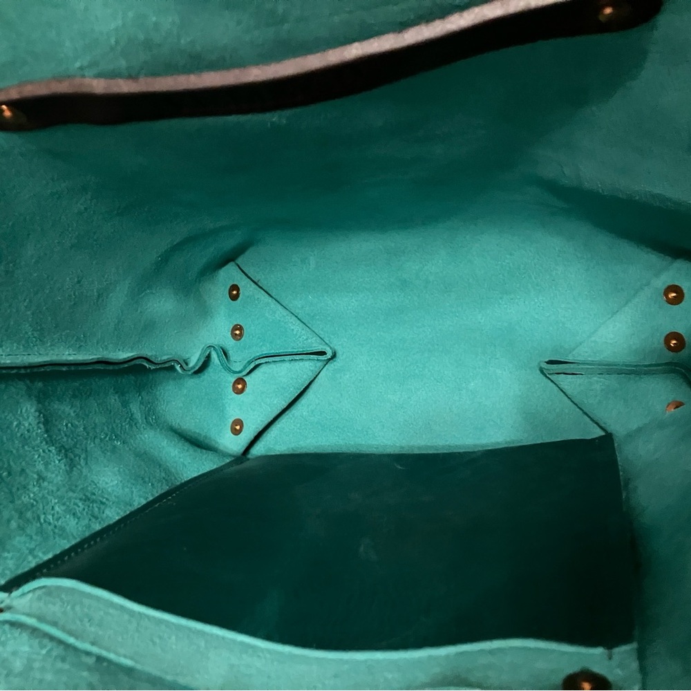 **BIG DISCOUNT!!** EUC Full Size Teal Kodiak Tote w/ 11” handles FOR SALE - Picture 5 of 8